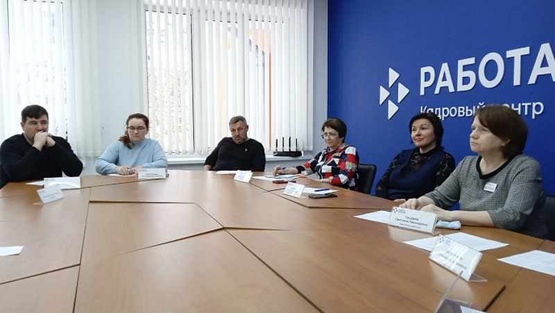 Киров ленинский район комсомольская улица 34. Вятушка киров центр реабилитации 2022 год. Кировский социальный фонд. Реабилитационный центр вятушка в кирове. Кировский социальный фонд.